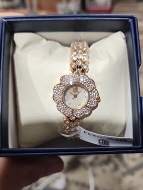 Montres Prestige X Invicta Women's Watch - 28mm, Gold (MPW-0234) NWT